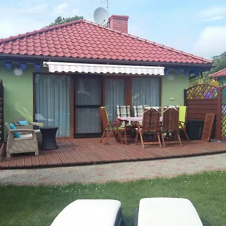Domki Wakacyjne W Debinie Prázdninový dům