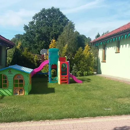 Domki Wakacyjne W Debinie *